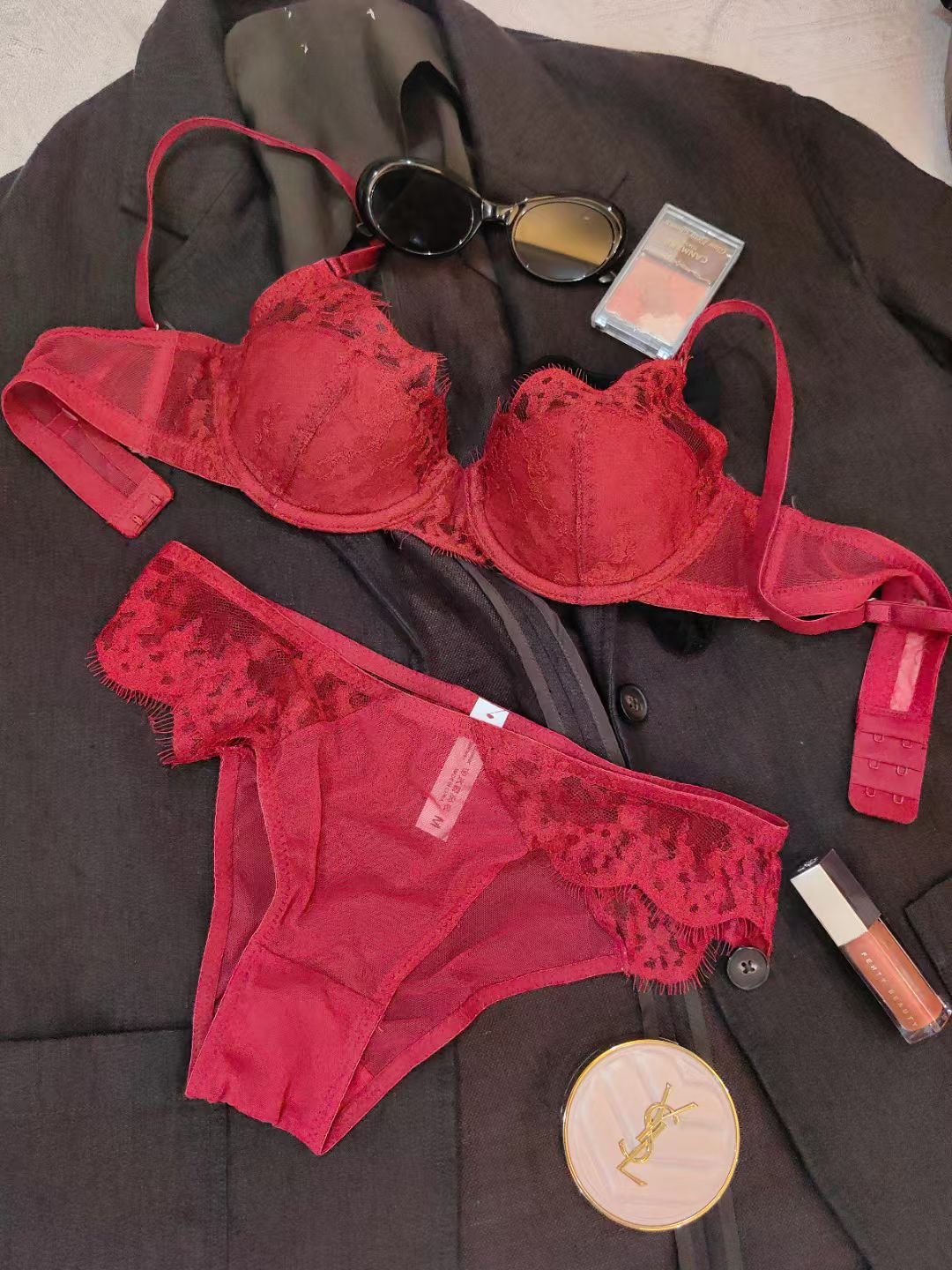 Whisper Lace Minimizer Bra Set - Image 6