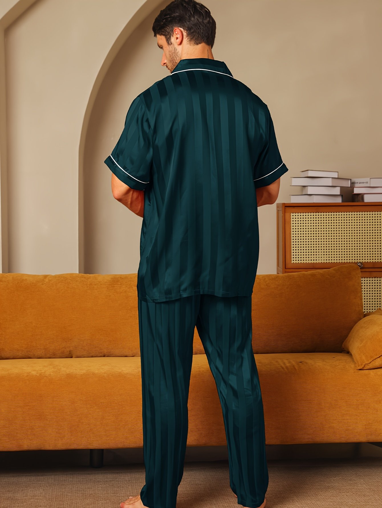 Solid Color Men's Pajamas - Image 8