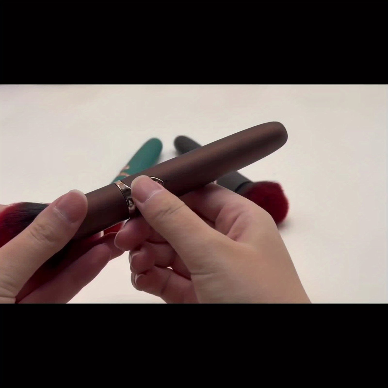 Vibrating Makeup Brush Detachable Bullet Vibrator - Image 10